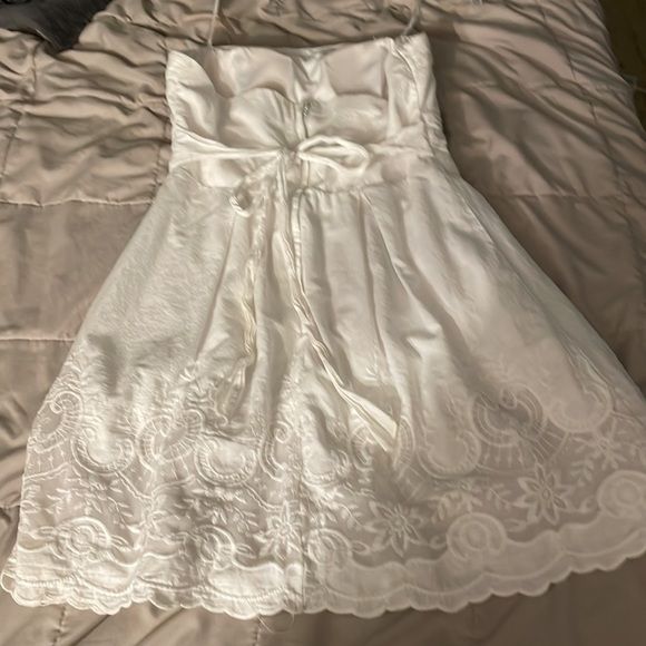 Dress - Picture 2 of 2